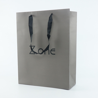 De Zak van dragerart kraft coated paper shopping voor de Gift van de Klerenkleding